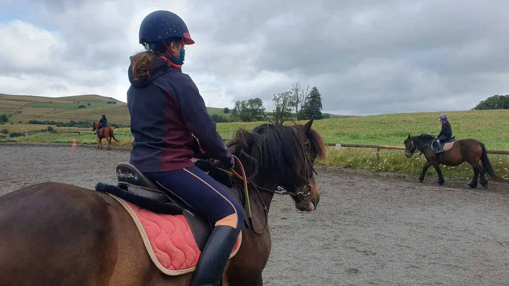 Équitation à Besse-et-Saint-Anastaise
